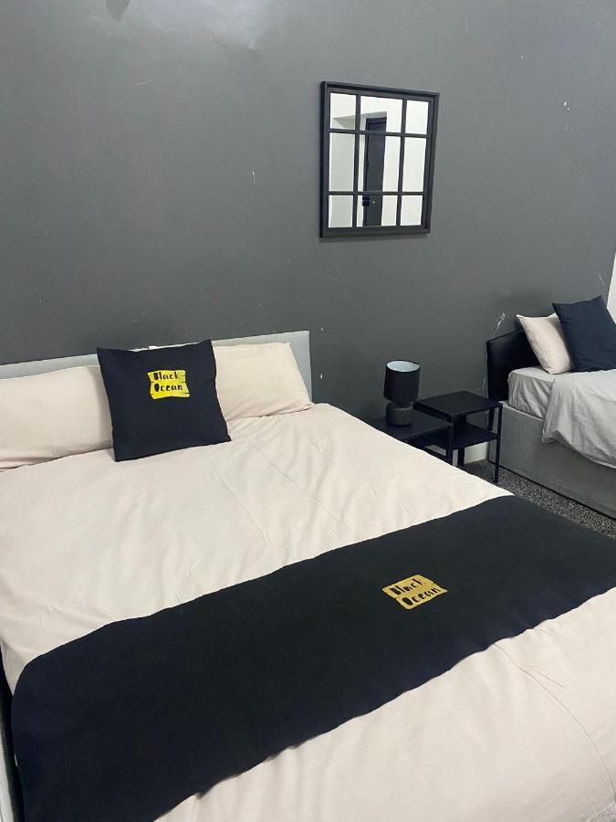 Black Ocean Holiday Apartments ブラックプール エクステリア 写真