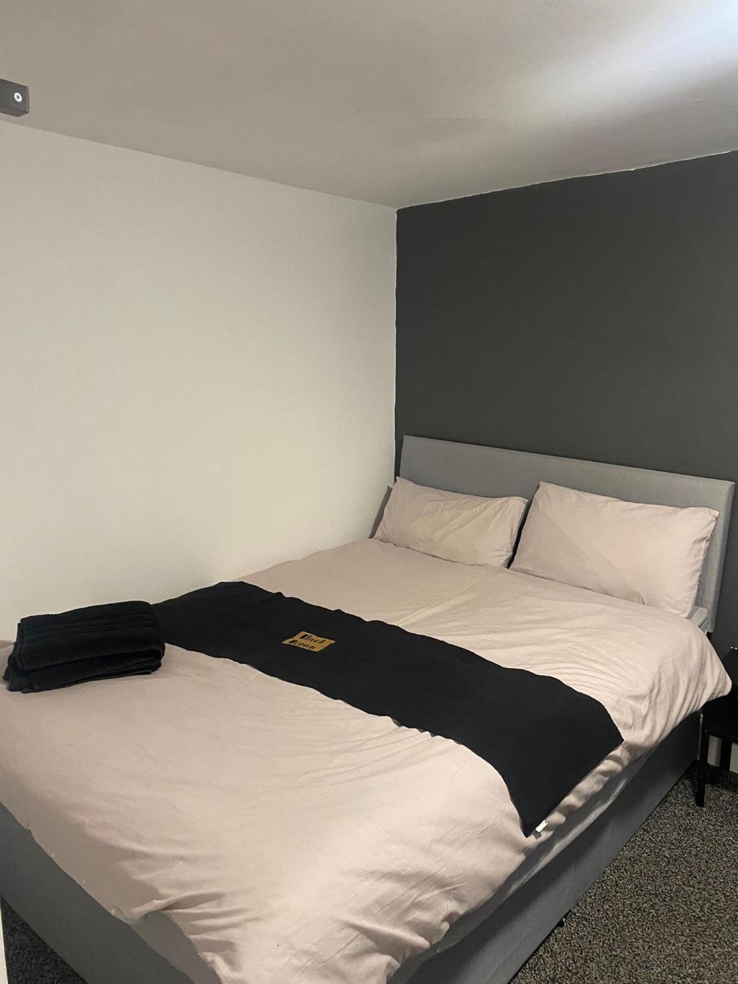 Black Ocean Holiday Apartments ブラックプール エクステリア 写真